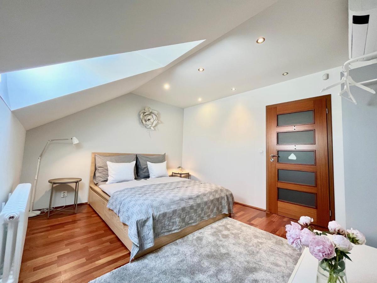 Luxury Penthouse Apartment Πράγα Εξωτερικό φωτογραφία